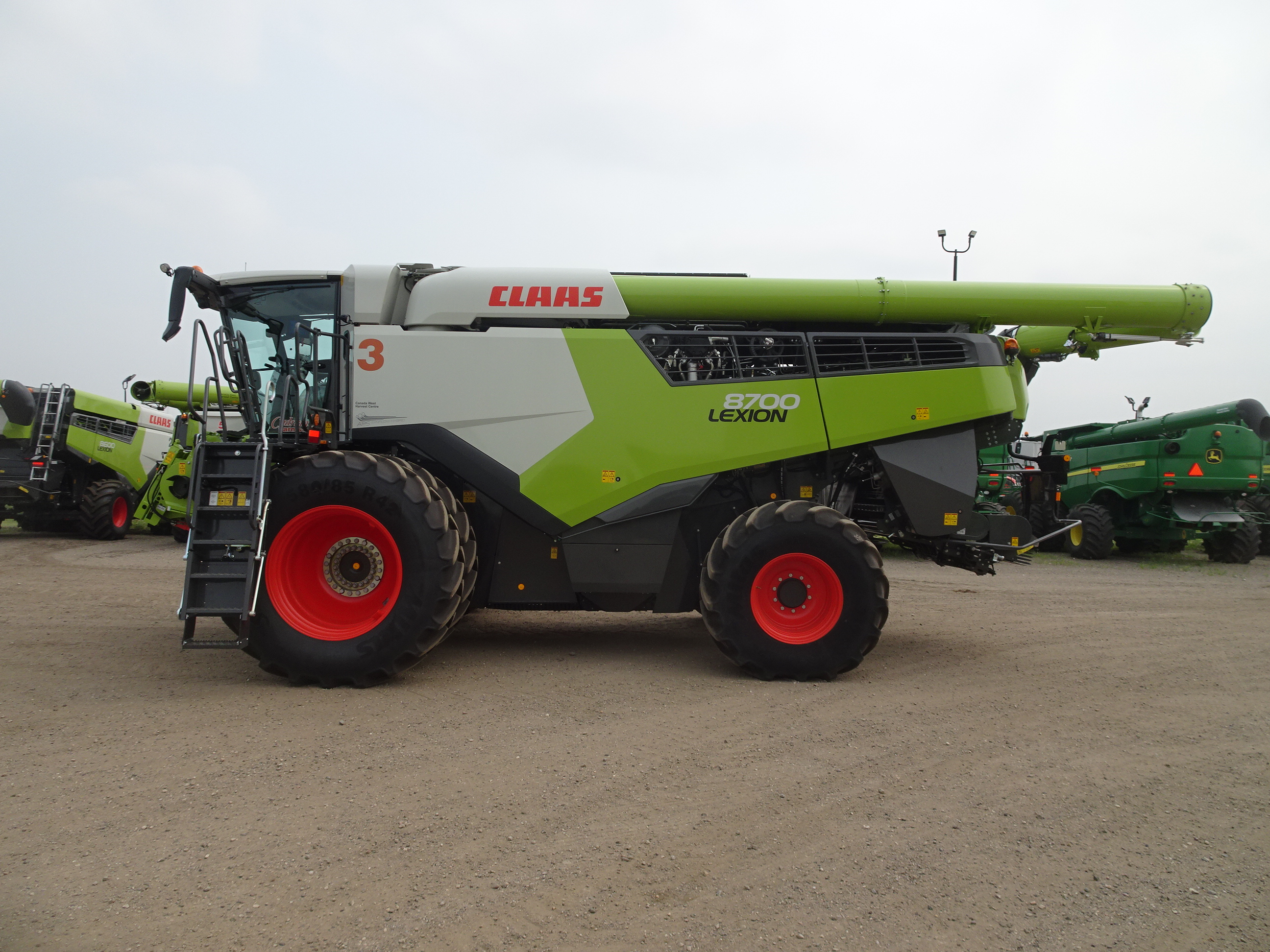 2024 CLAAS 8700 Combine