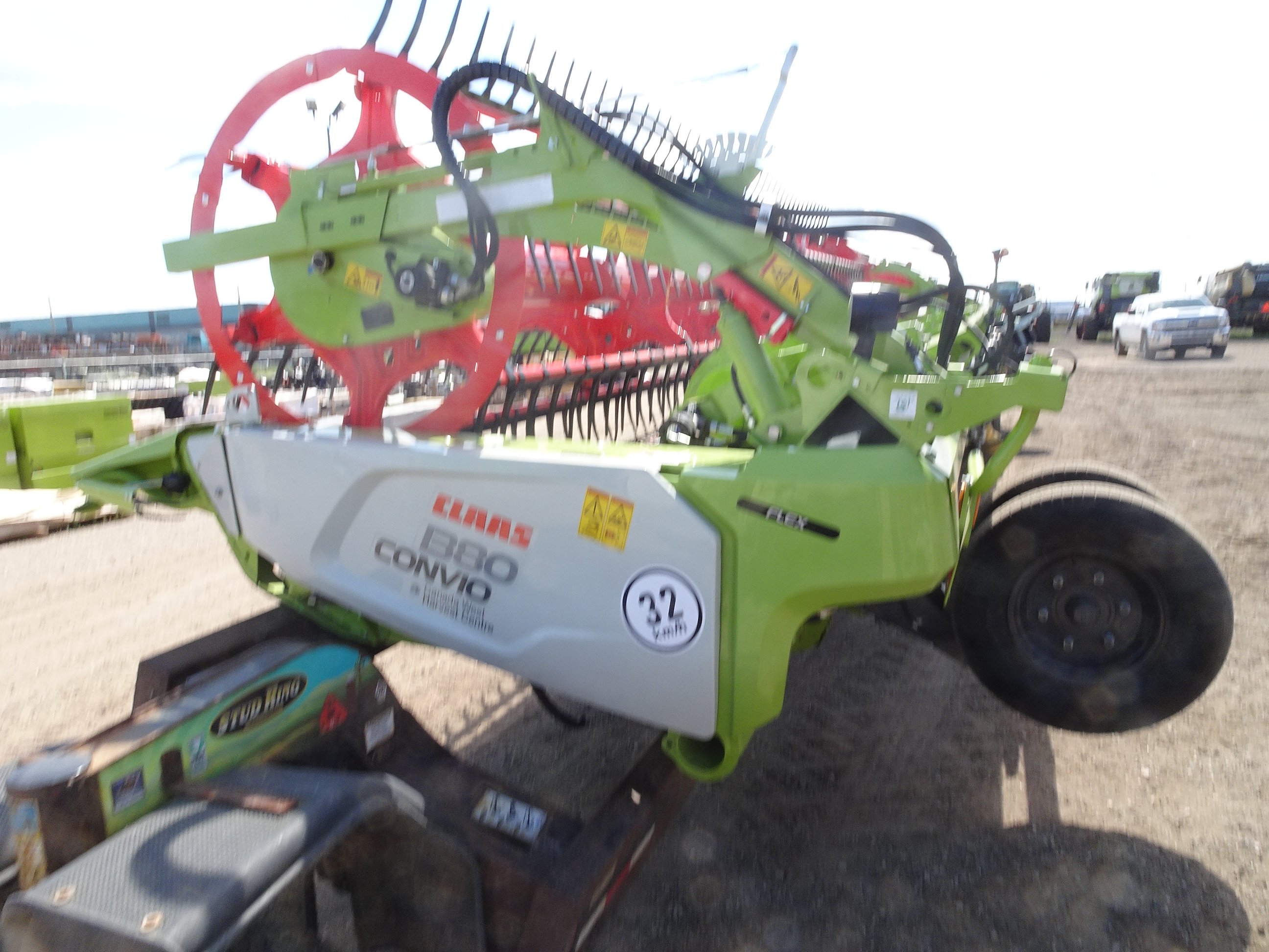 2023 CLAAS Convio Flex 1380 Header Combine