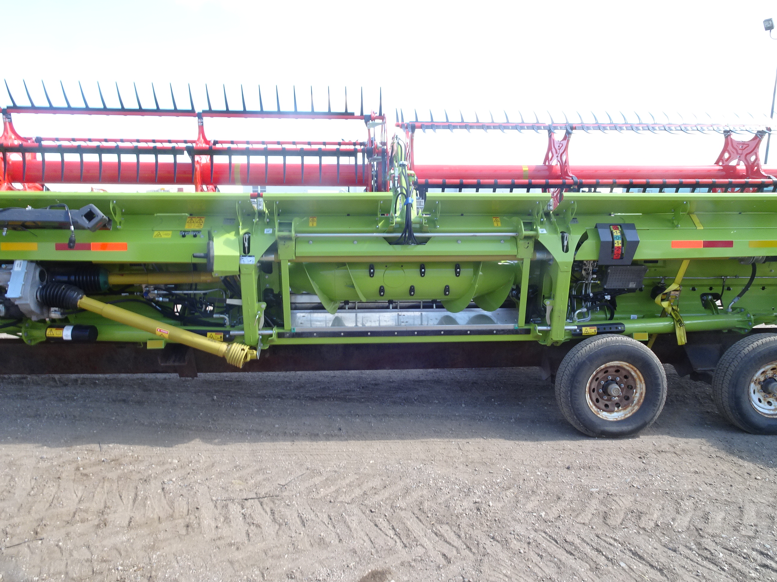 2023 CLAAS Convio Flex 1380 Header Combine