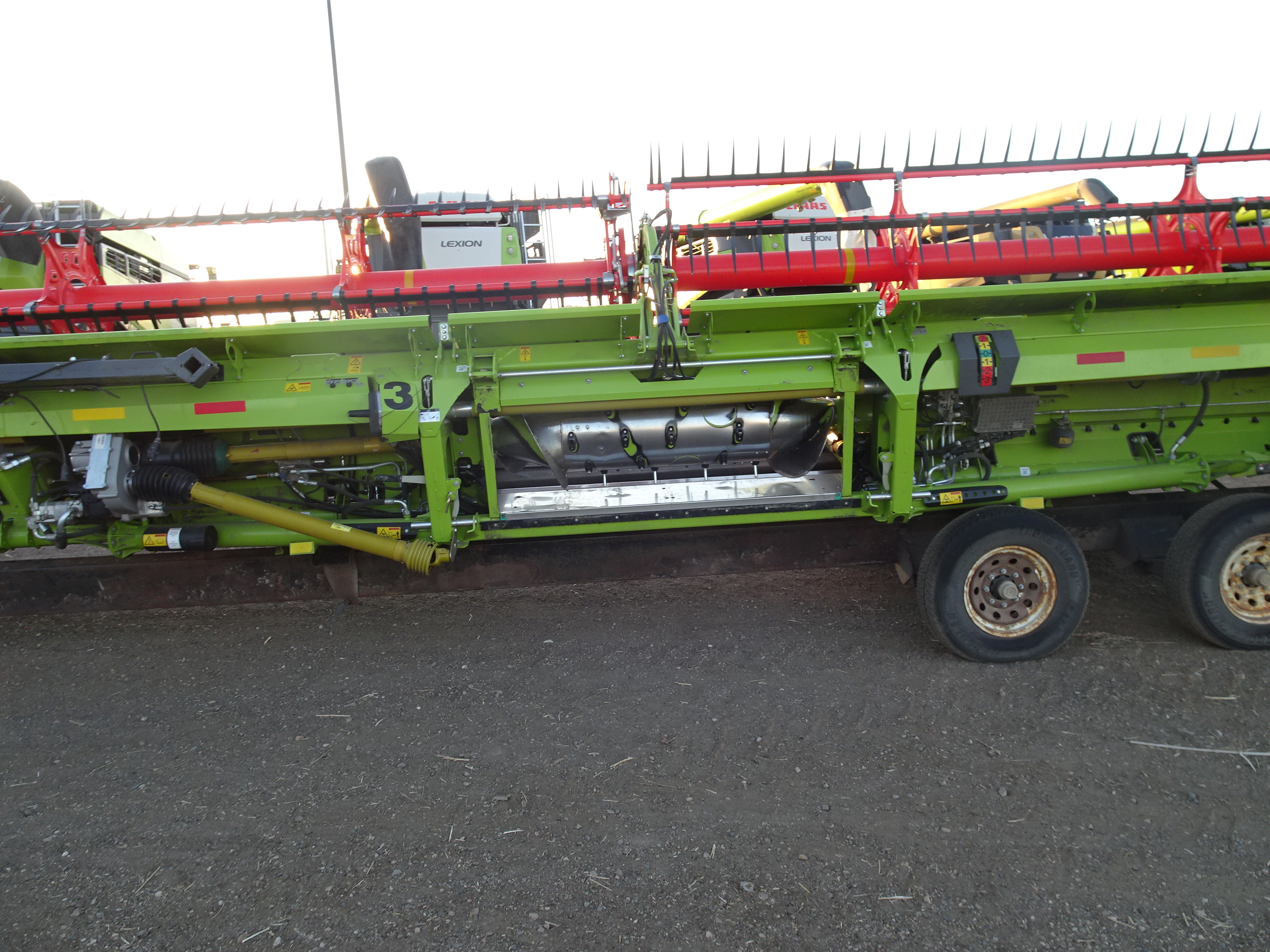 2023 CLAAS Convio Flex 1380 Header Combine