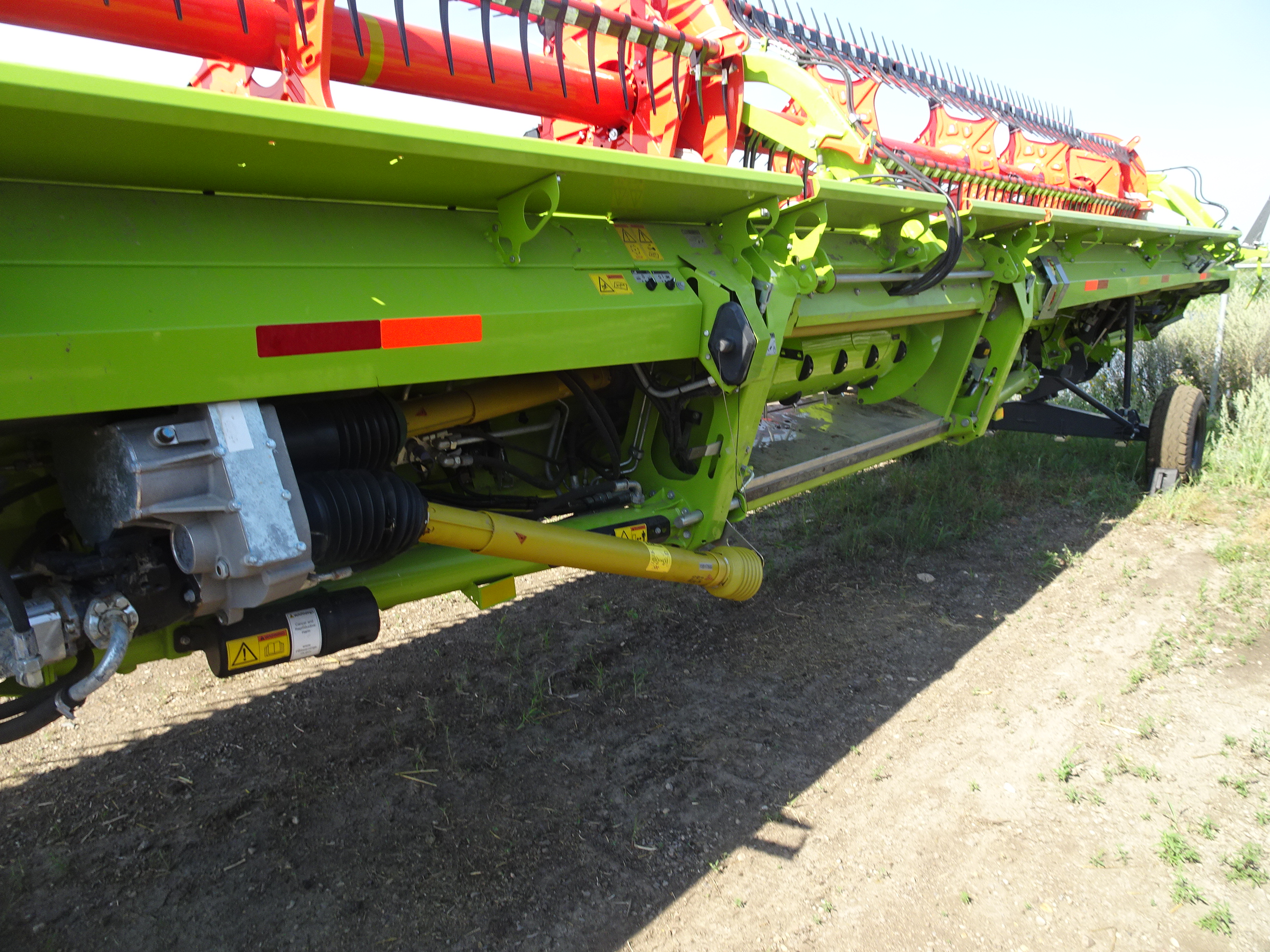 2023 CLAAS Convio Flex 1380 Header Combine