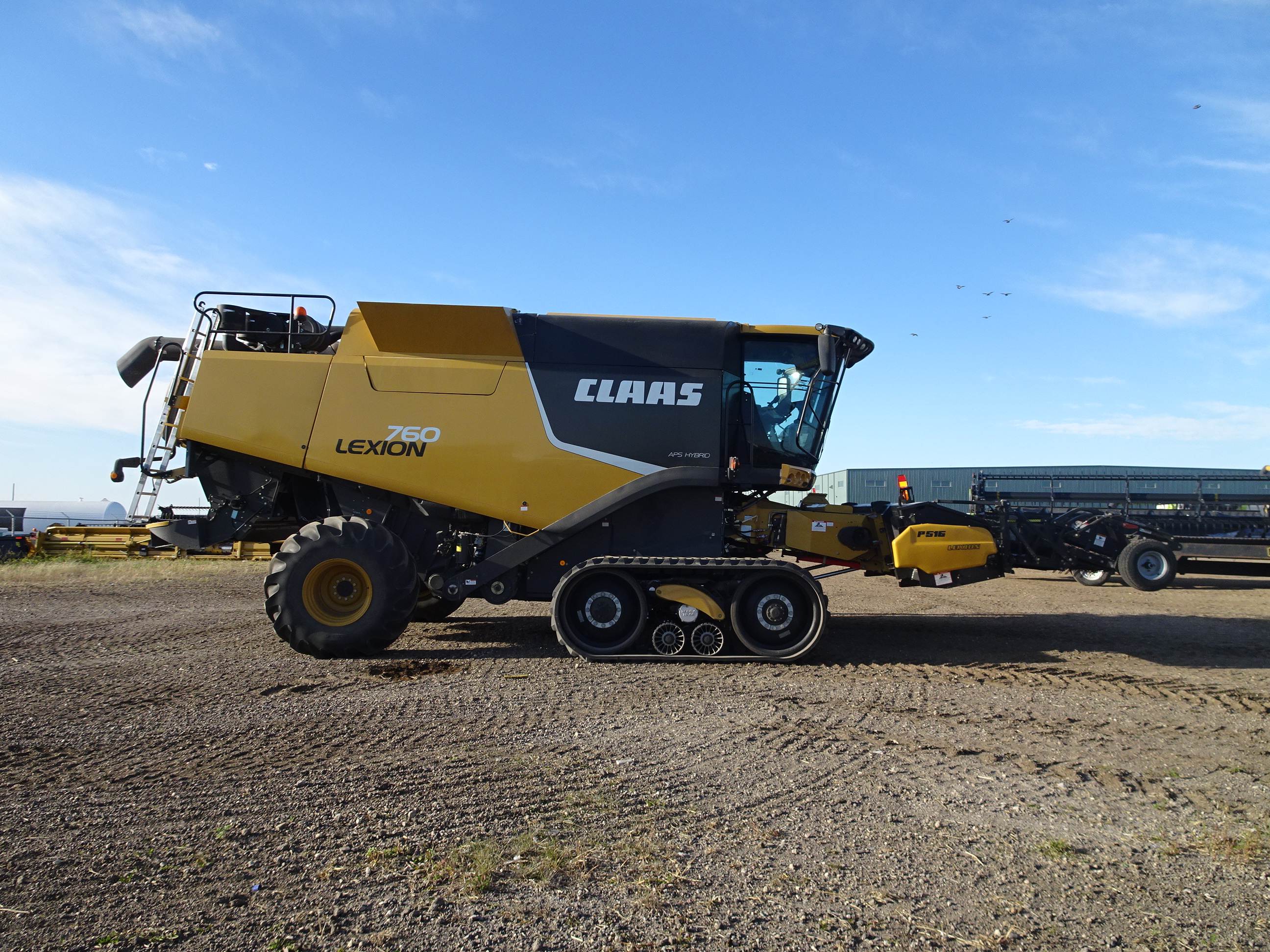 2013 CLAAS 760TT Combine