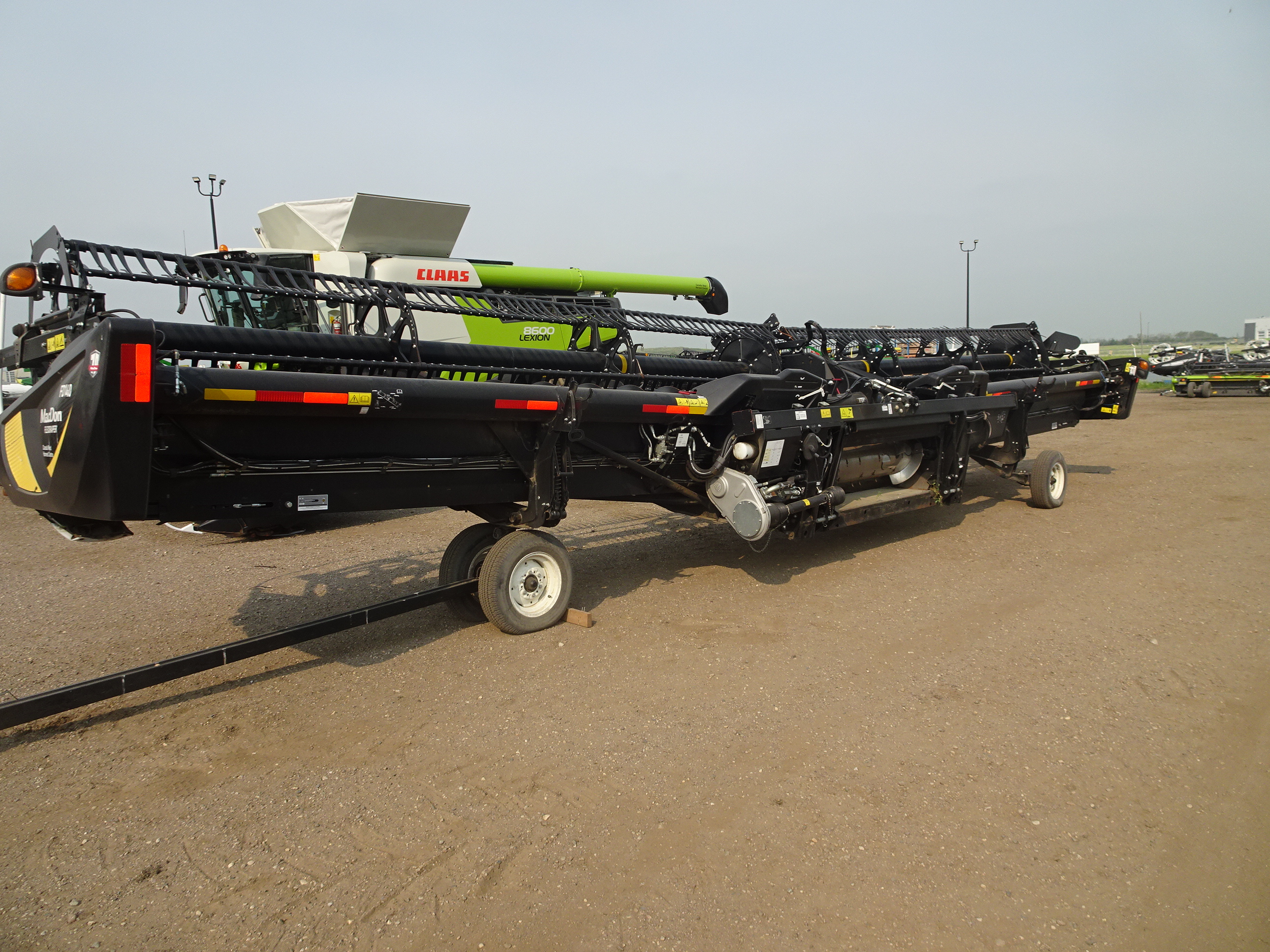 2019 MacDon FD140 Header Combine