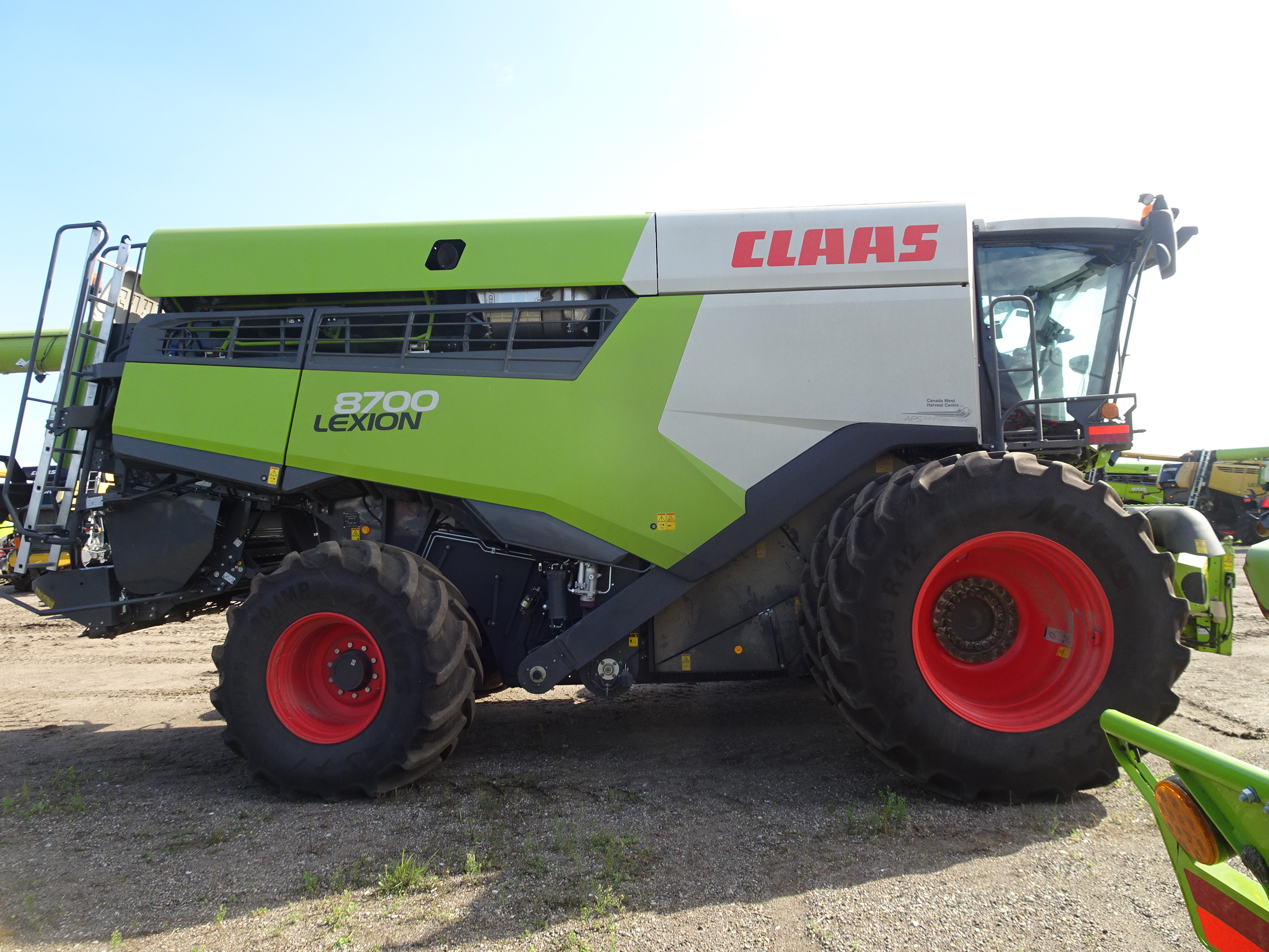 2022 CLAAS 8700 Combine