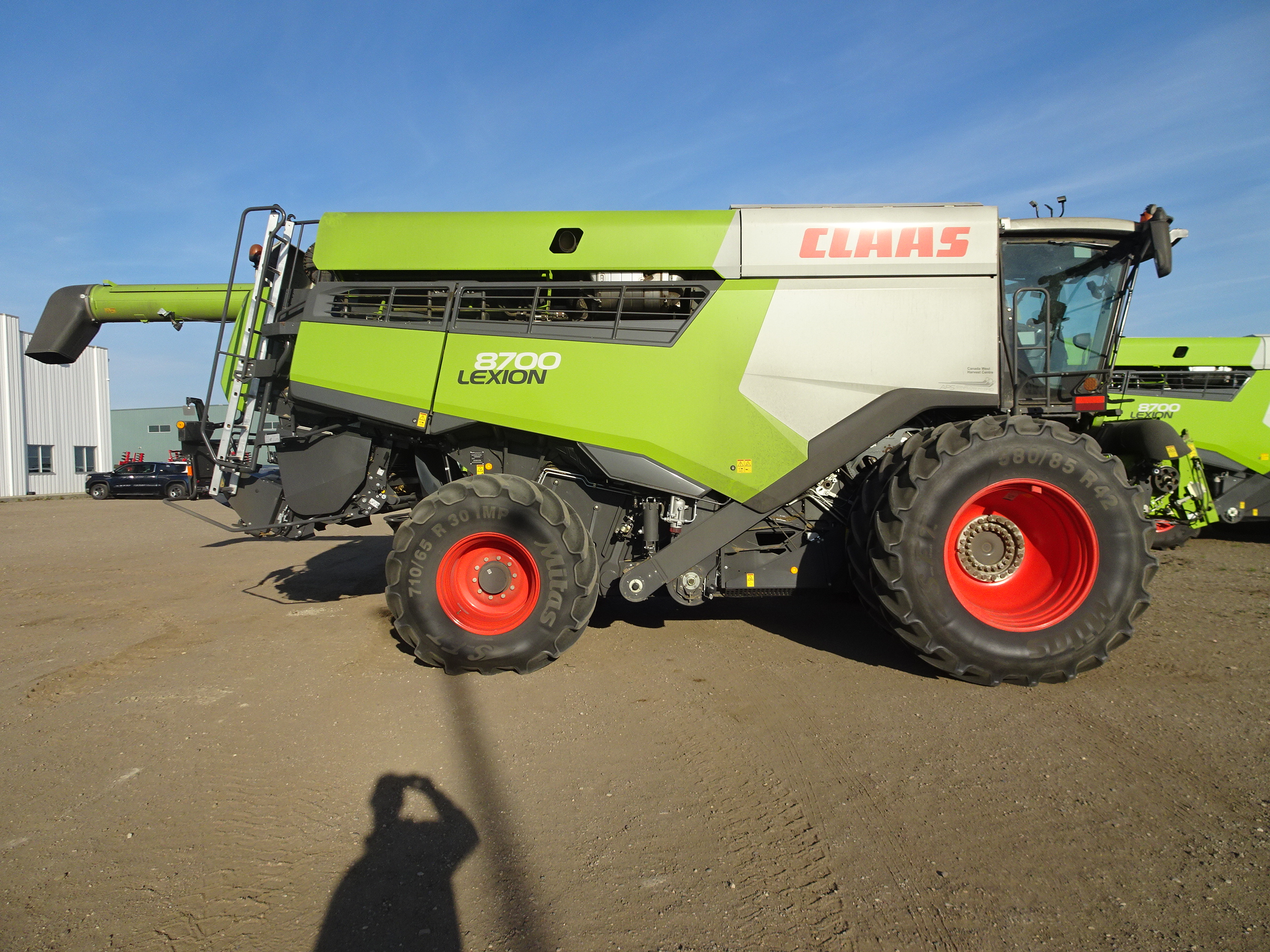 2022 CLAAS 8700 Combine