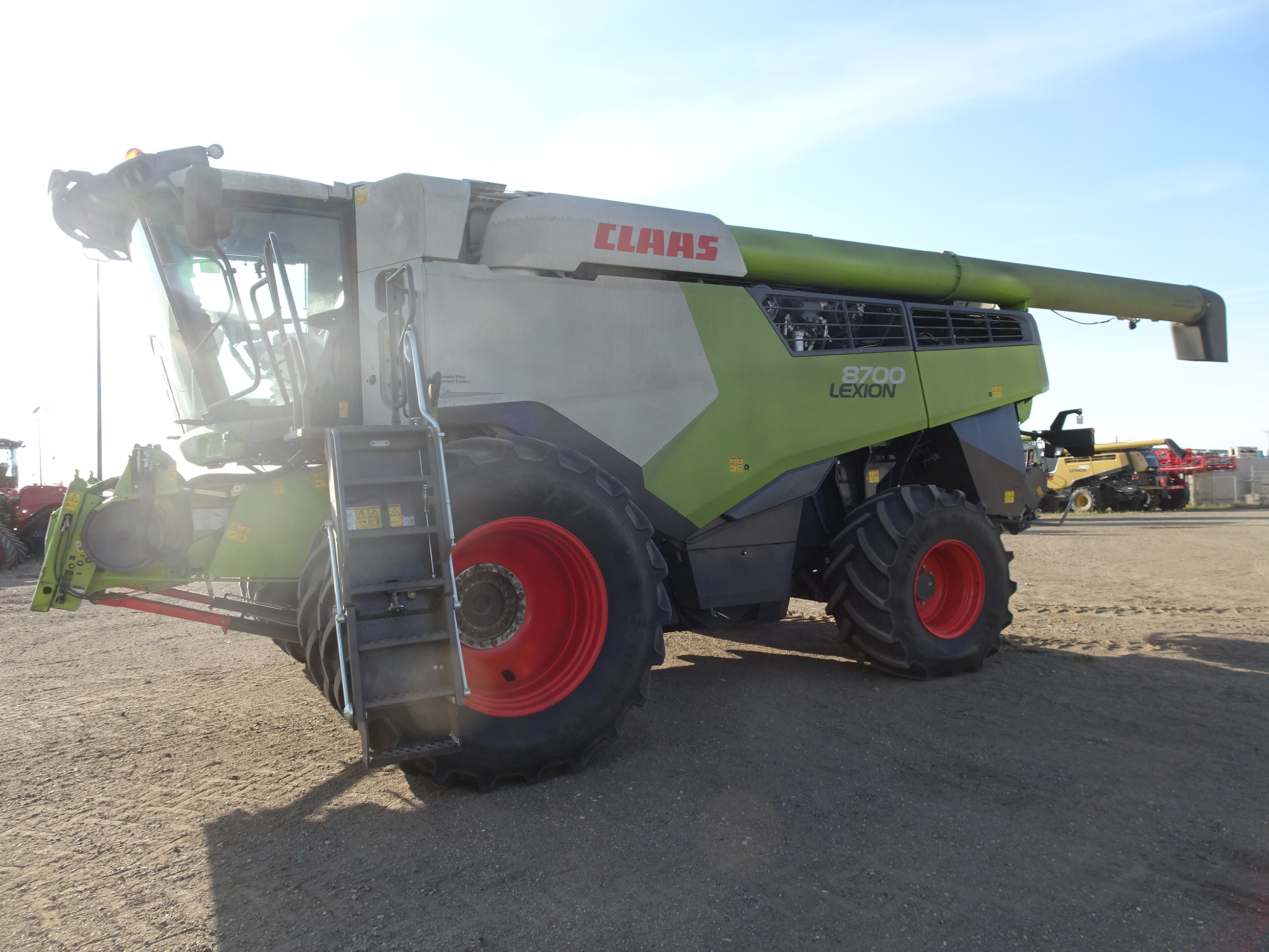 2022 CLAAS 8700 Combine