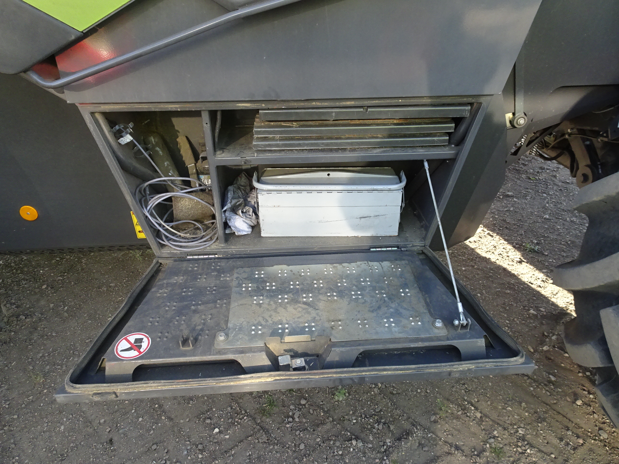 2022 CLAAS 8700 Combine