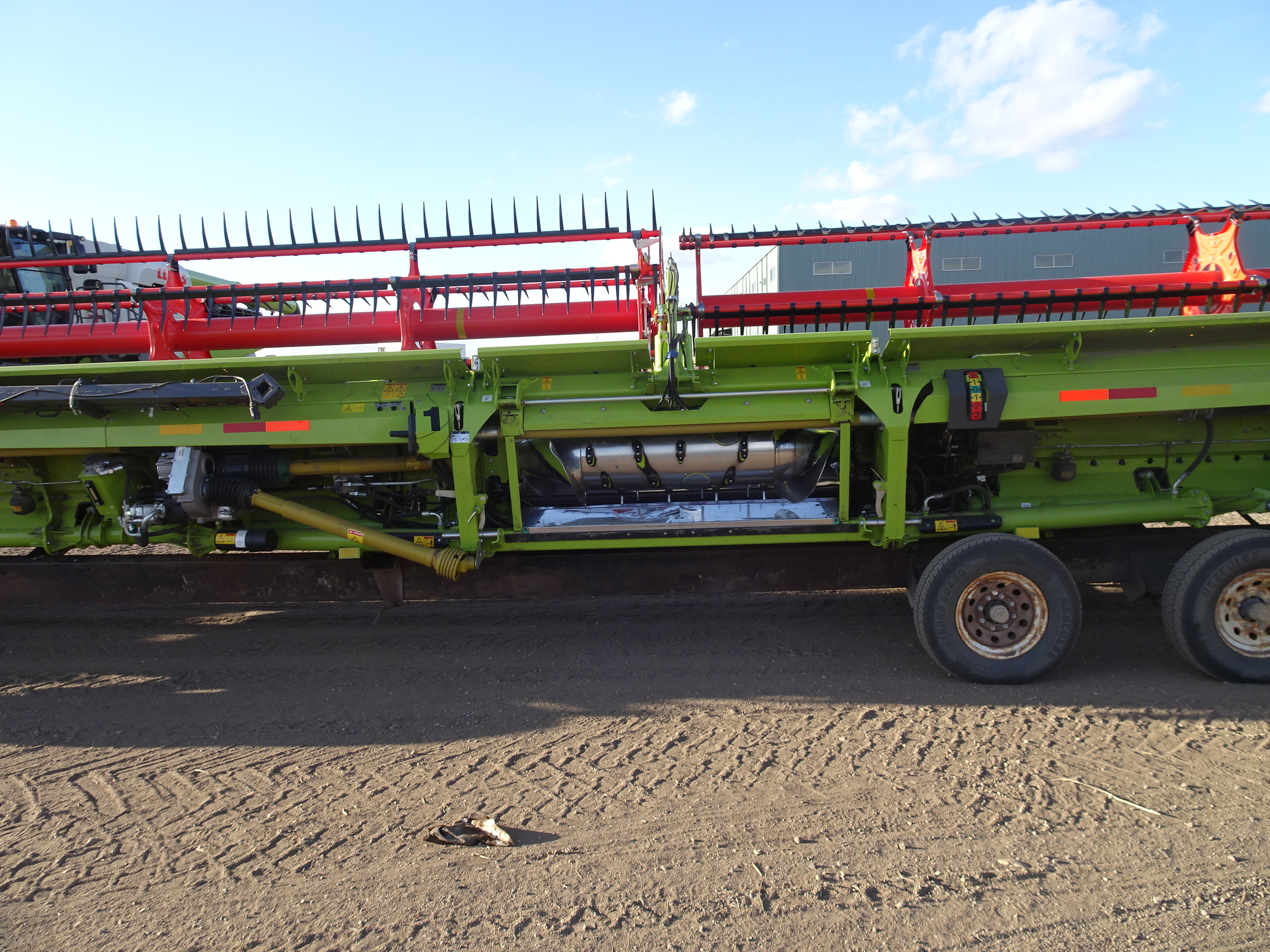 2023 CLAAS Convio Flex 1380 Header Combine