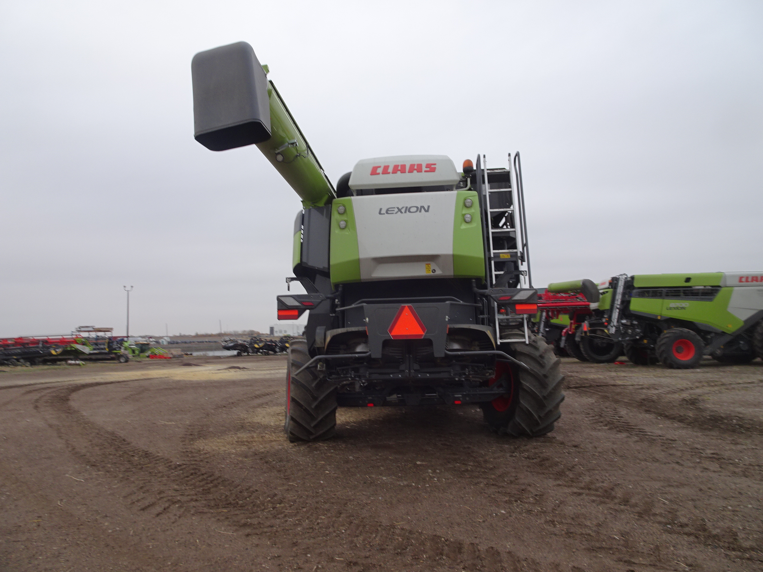 2022 CLAAS 8700 Combine
