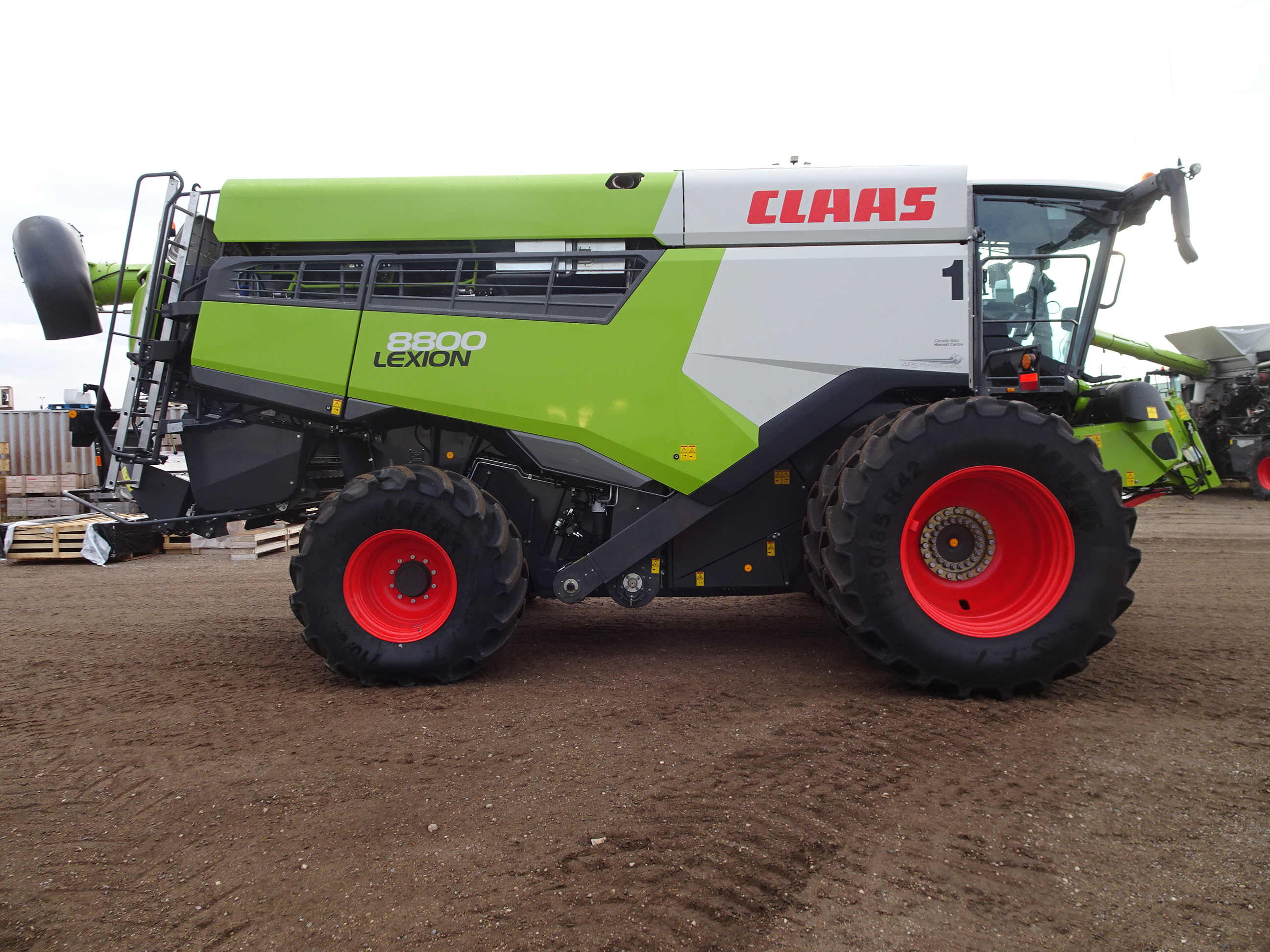 2024 CLAAS 8800 Combine