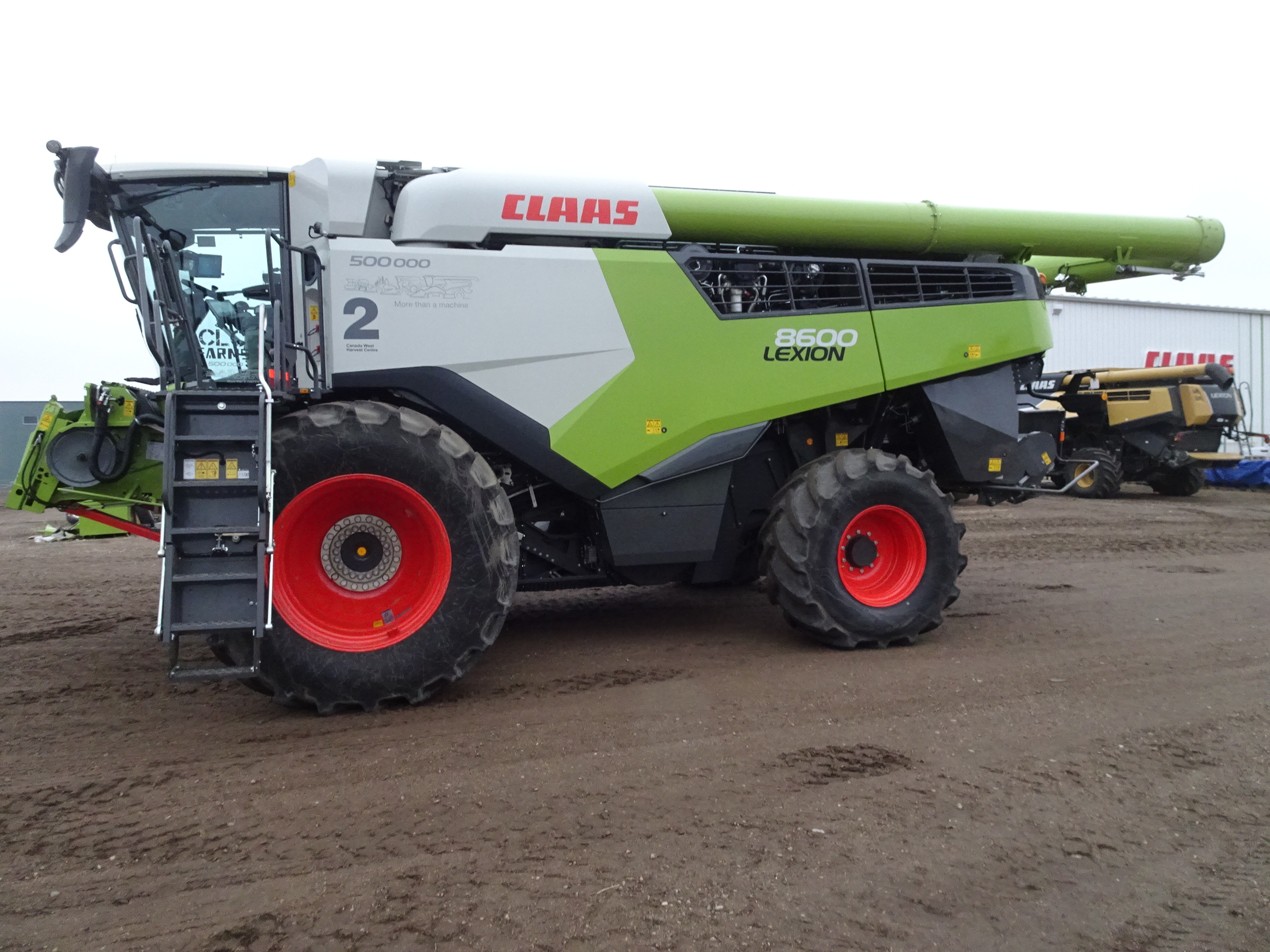 2025 CLAAS 8600 Combine