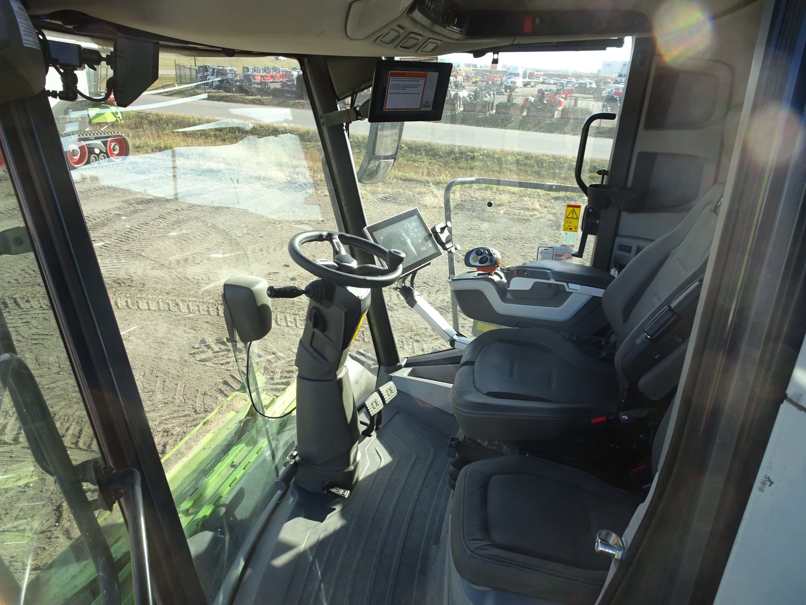 2025 CLAAS 8800 Combine