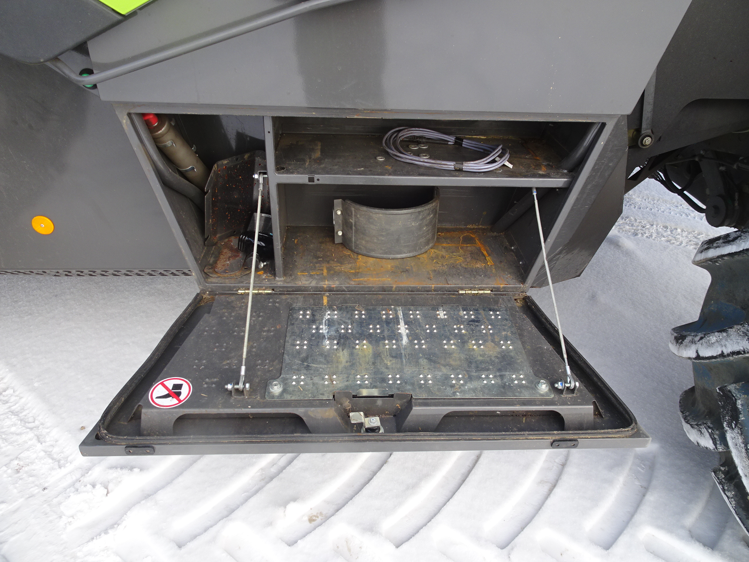 2023 CLAAS 8700 Combine