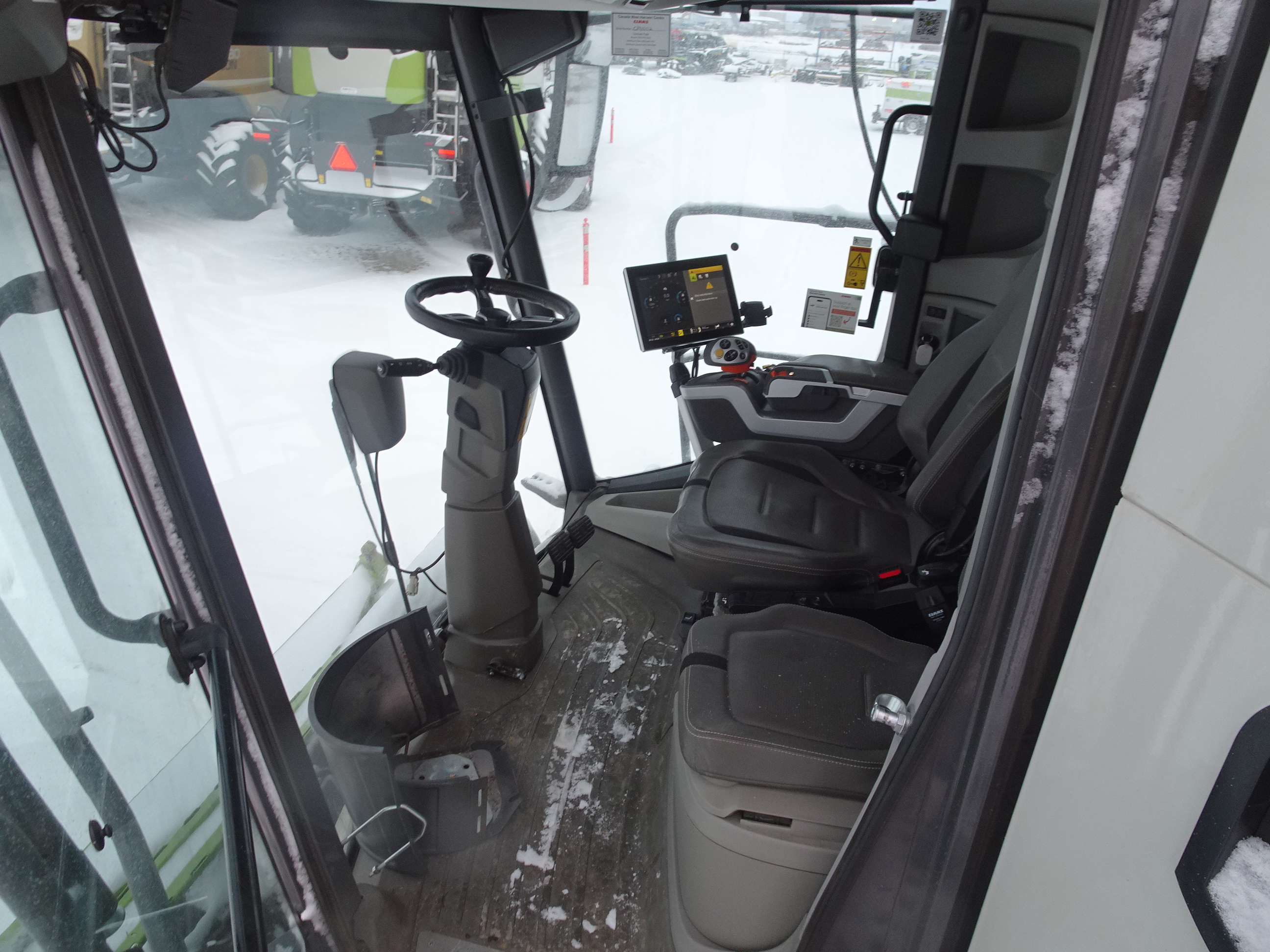 2023 CLAAS 8700 Combine