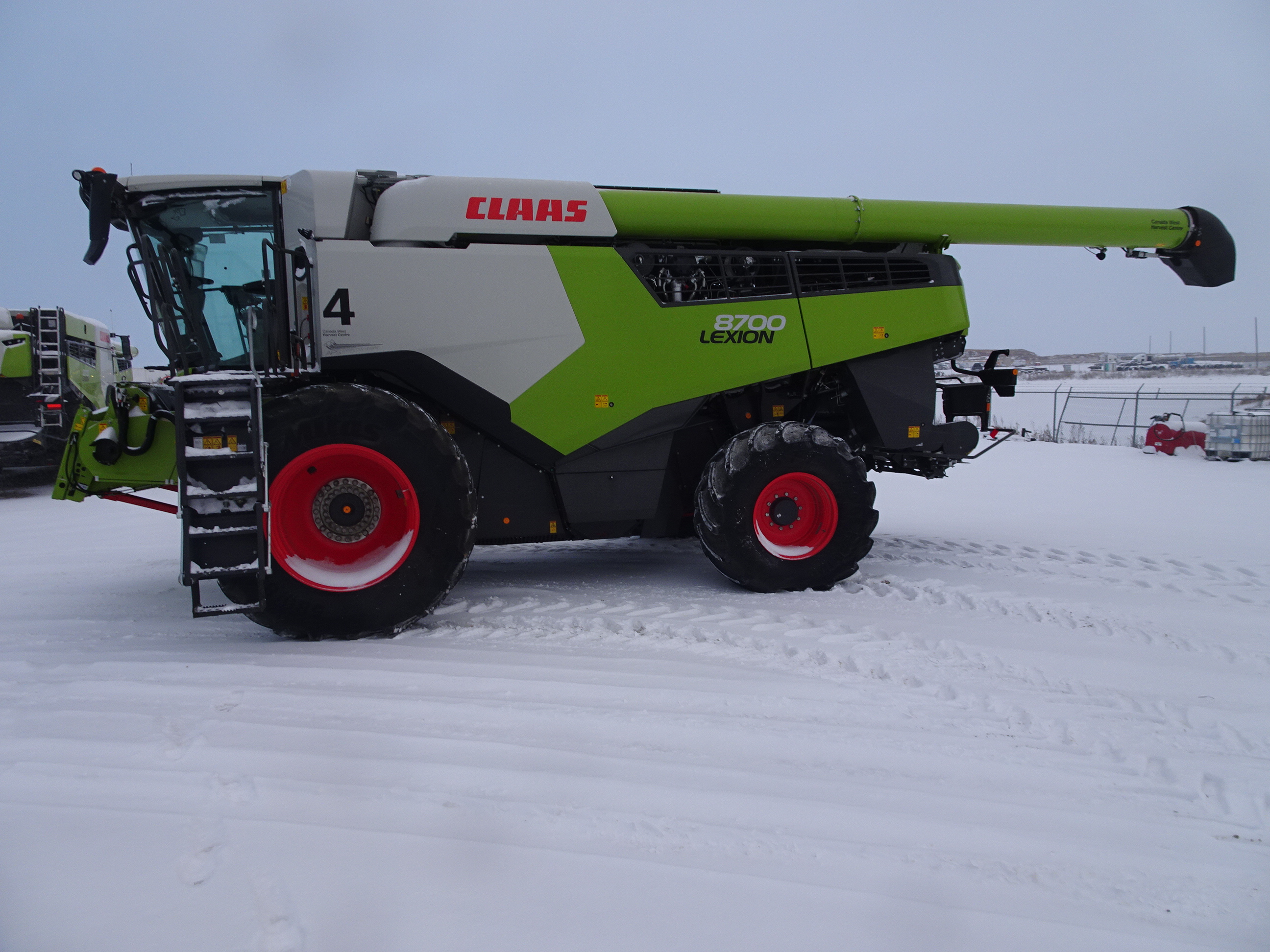 2023 CLAAS 8700 Combine
