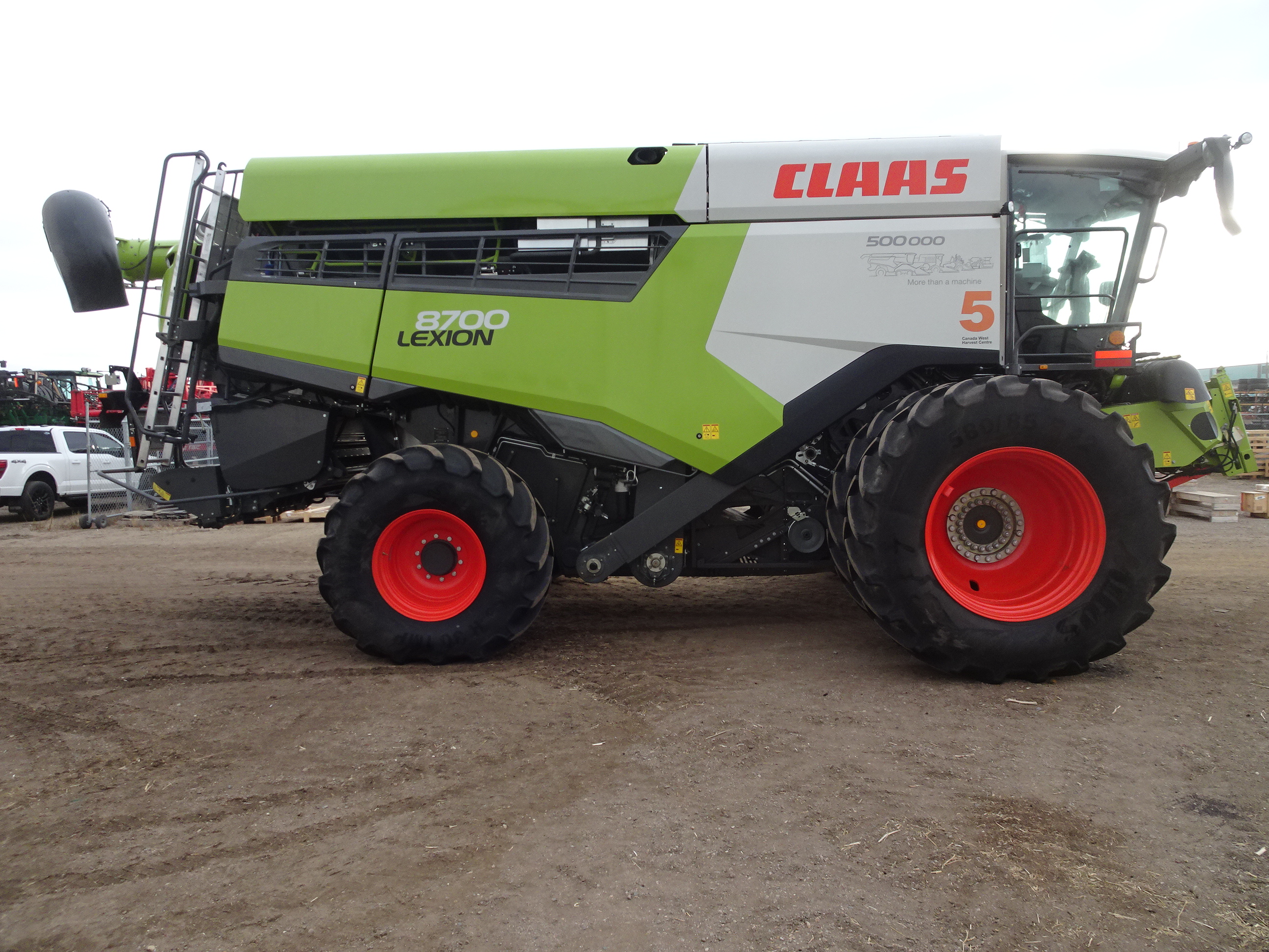 2025 CLAAS 8700 Combine