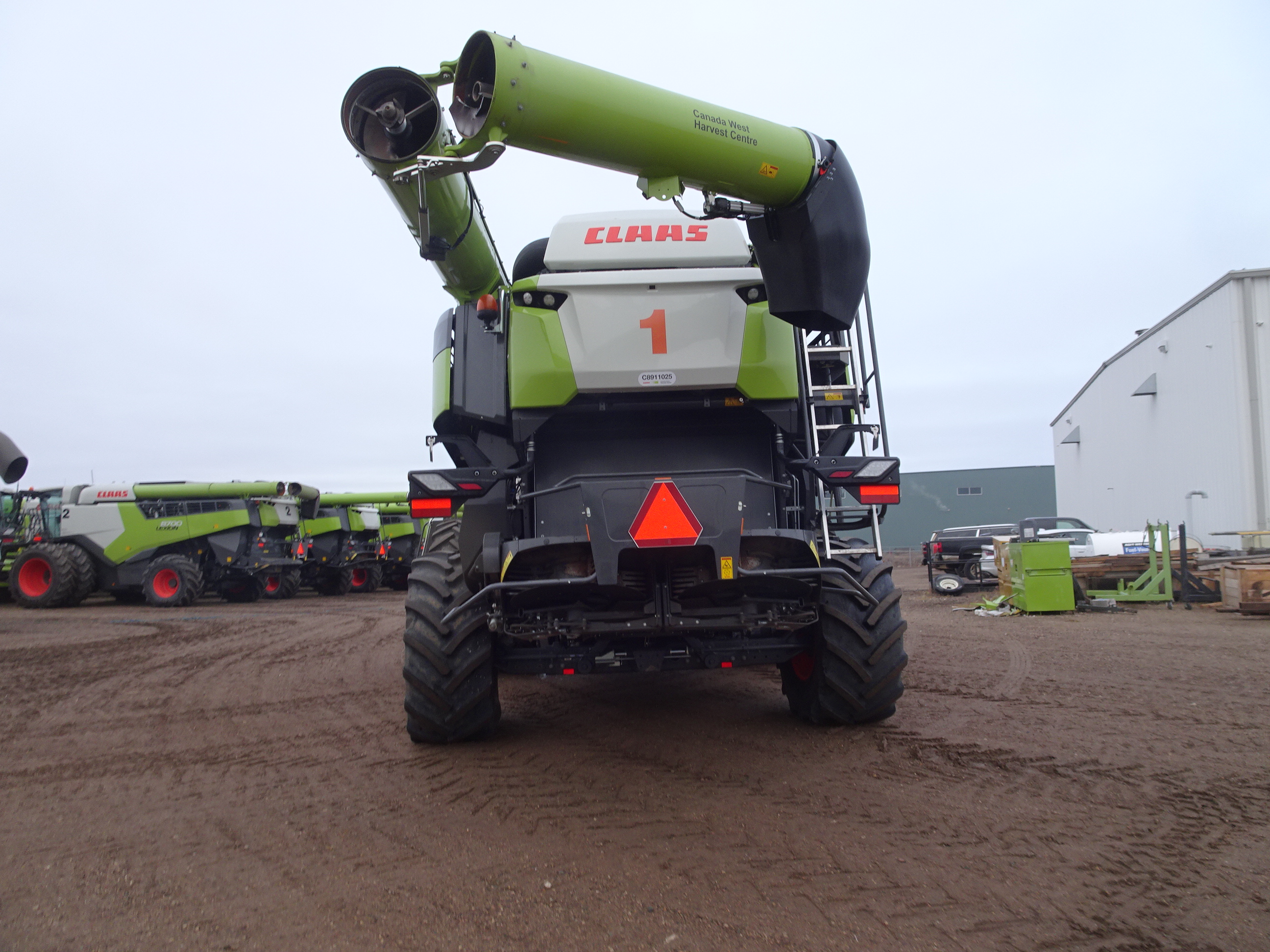 2025 CLAAS 8700 Combine