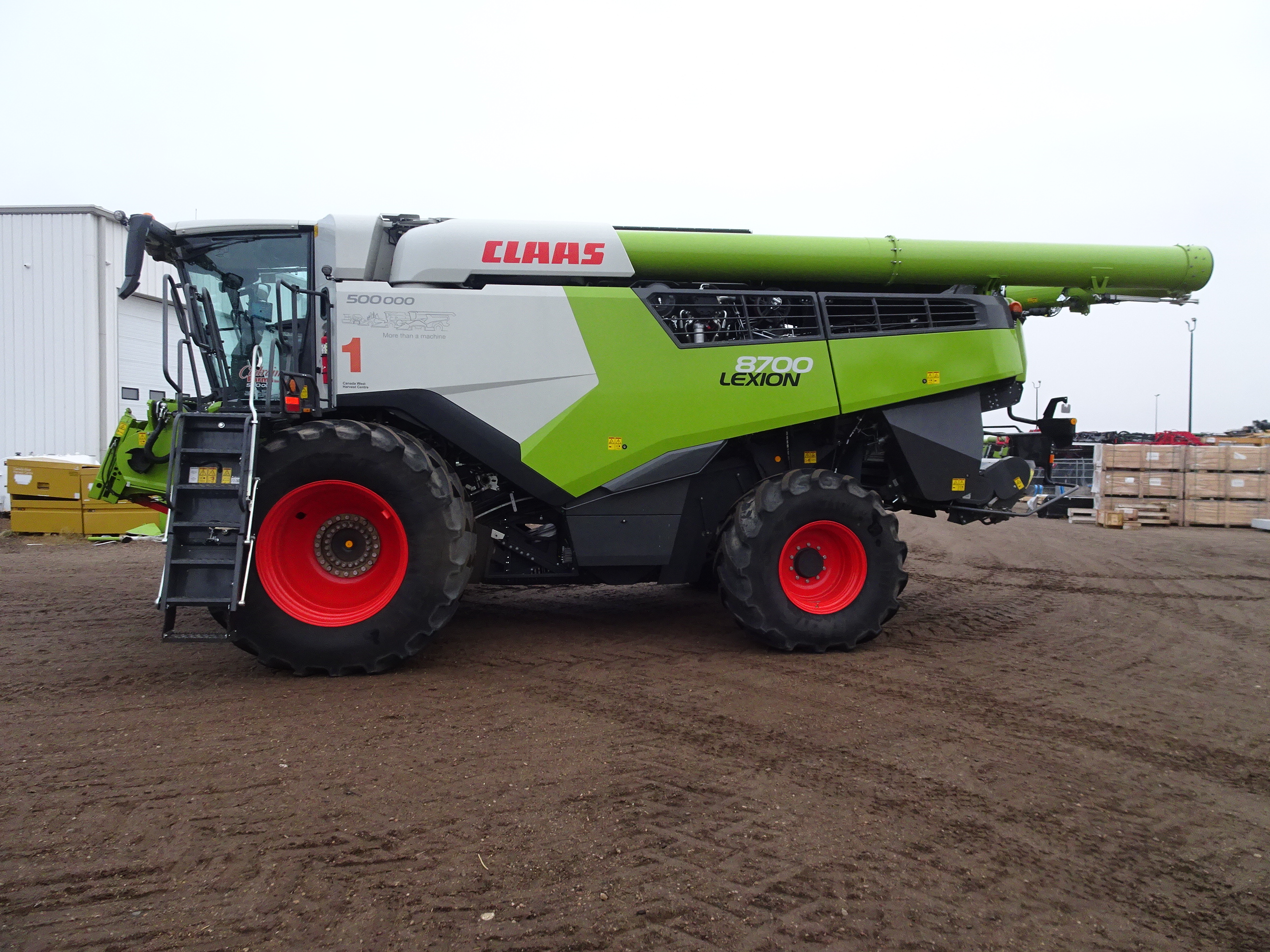 2025 CLAAS 8700 Combine