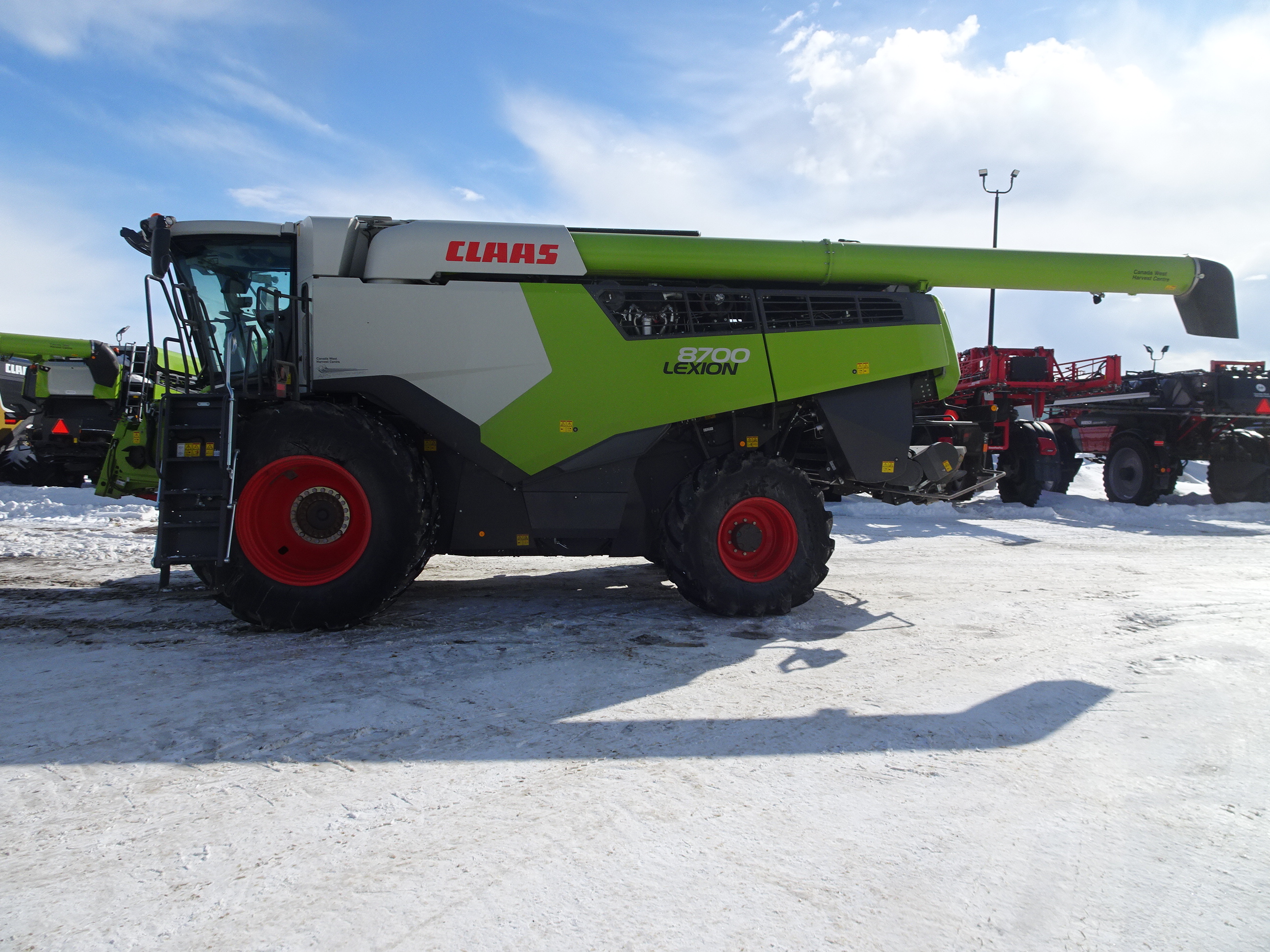 2022 CLAAS 8700 Combine