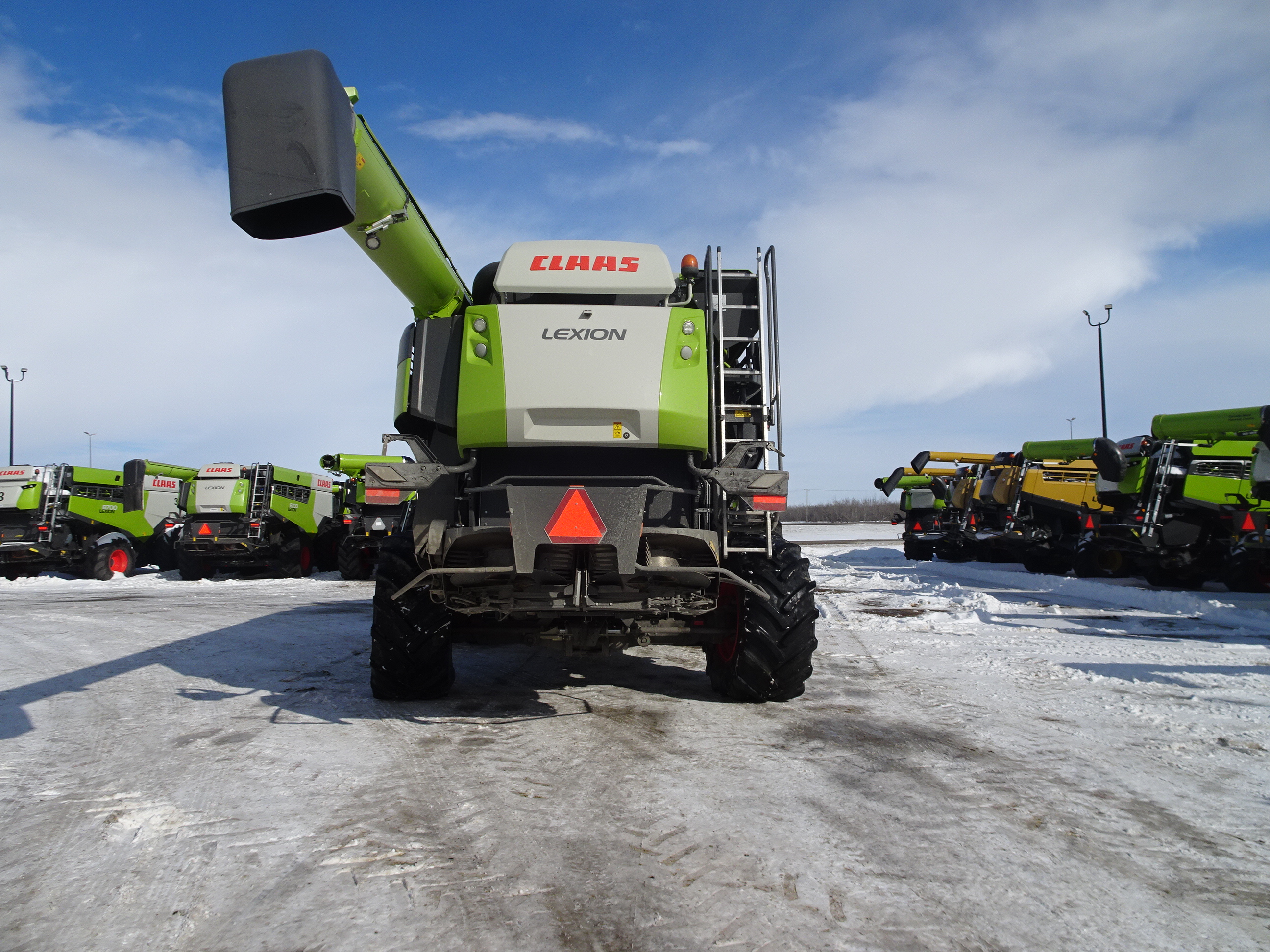 2022 CLAAS 8700 Combine