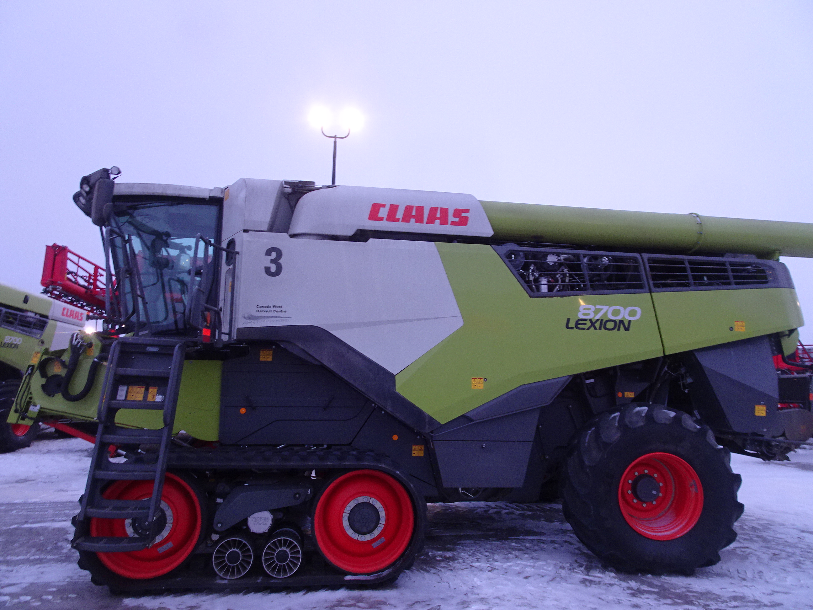 2021 CLAAS 8700TT Combine
