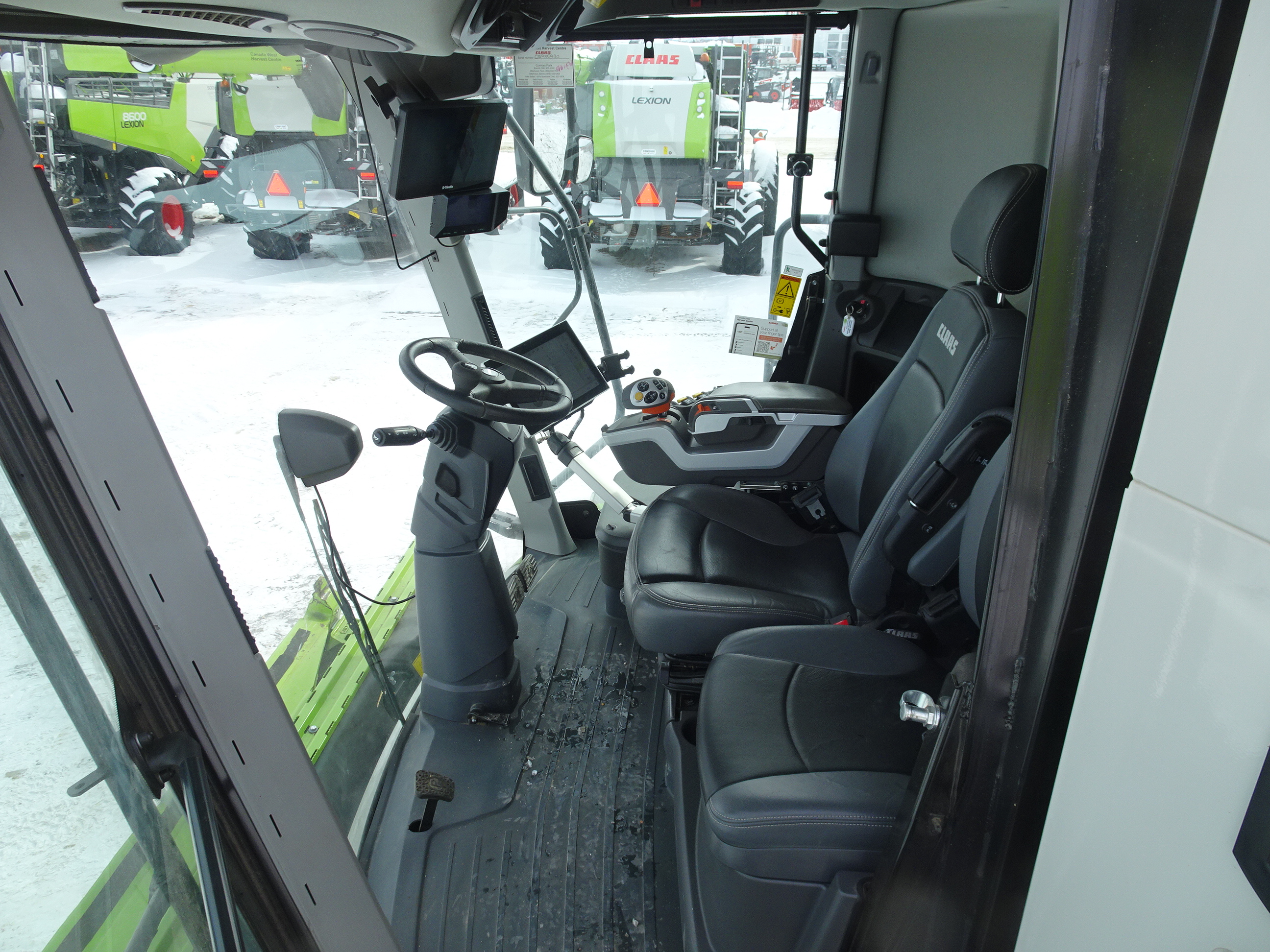 2022 CLAAS 8700 Combine