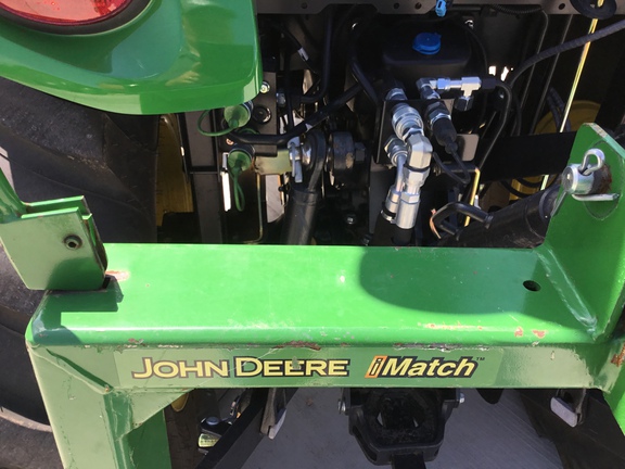 2013 John Deere 4720 Tractor Compact