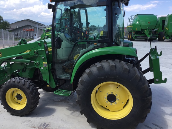 2013 John Deere 4720 Tractor Compact