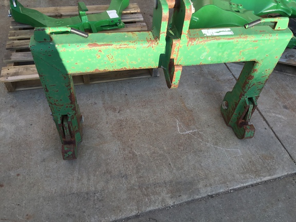 John Deere ty27546 Tractor Attachment