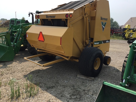 2020 Vermeer 605N Select Baler/Round