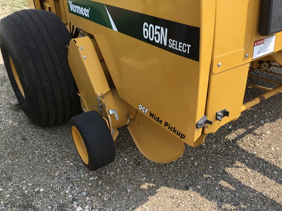 2020 Vermeer 605N Select Baler/Round