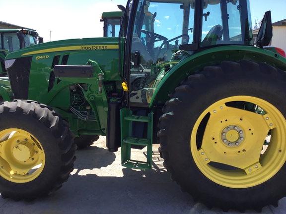 2015 John Deere 6140D Tractor