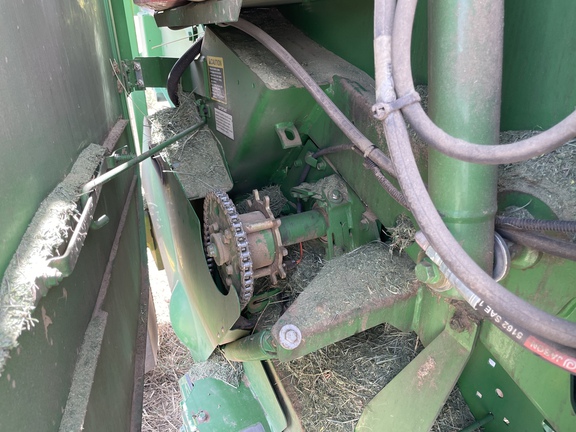 2014 John Deere 569 Baler/Round