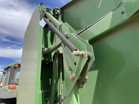 2014 John Deere 569 Baler/Round