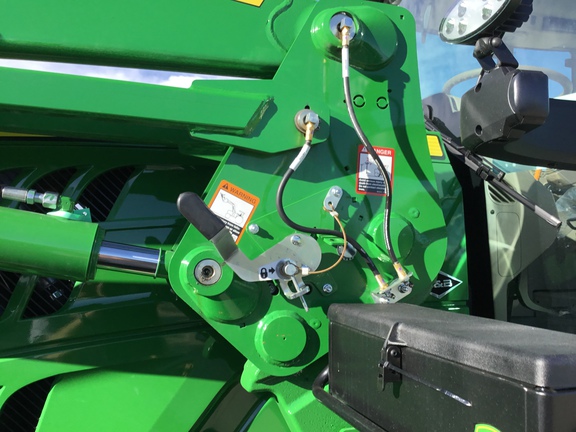 2024 John Deere 680r Loader