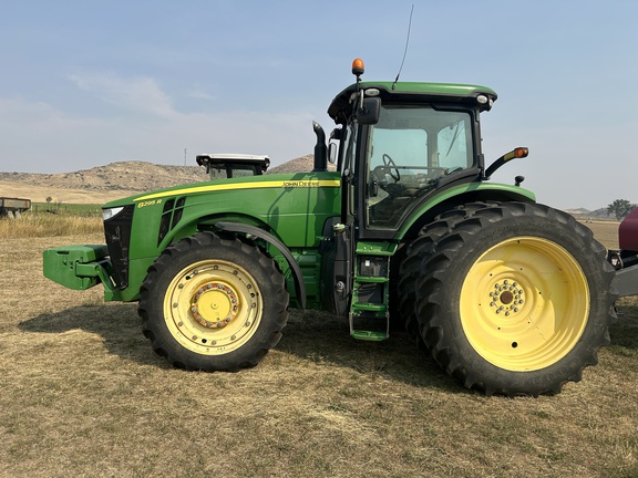 2014 John Deere 8295R Tractor