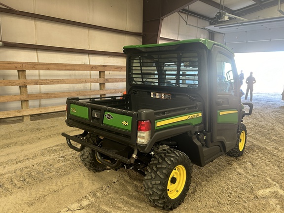 2019 John Deere XUV 835R ATV