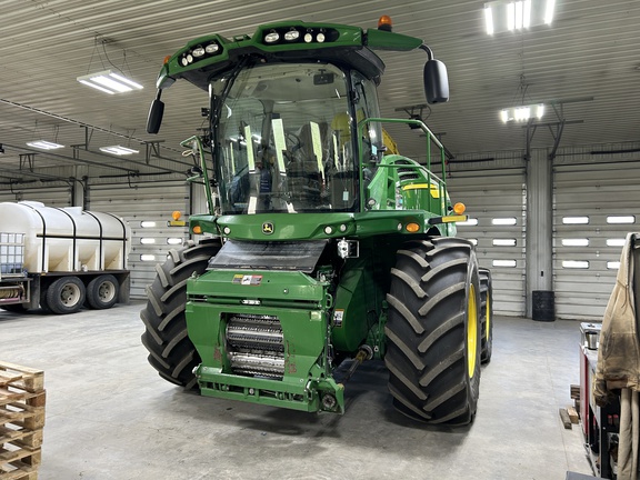 2018 John Deere 8200 Forage Harvester