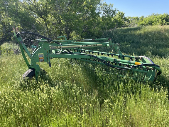 2002 John Deere 74 Rake