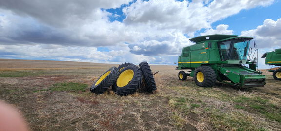 2012 John Deere 9460R Tractor 4WD