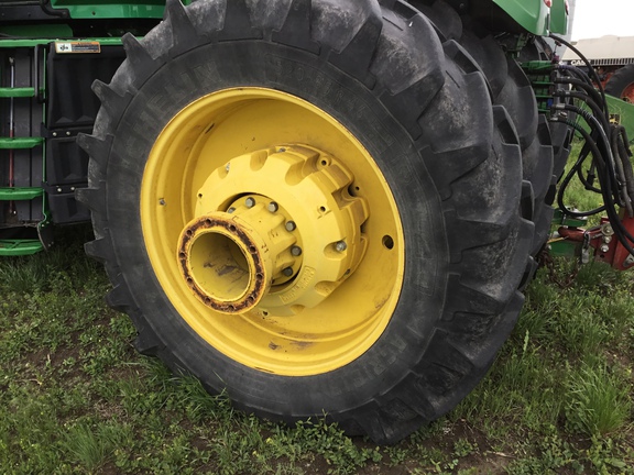 2012 John Deere 9460R Tractor 4WD