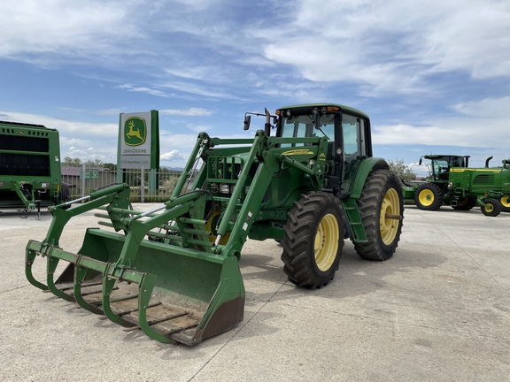 2006 John Deere 7420 Tractor