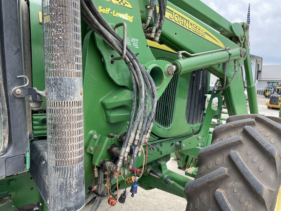 2006 John Deere 7420 Tractor