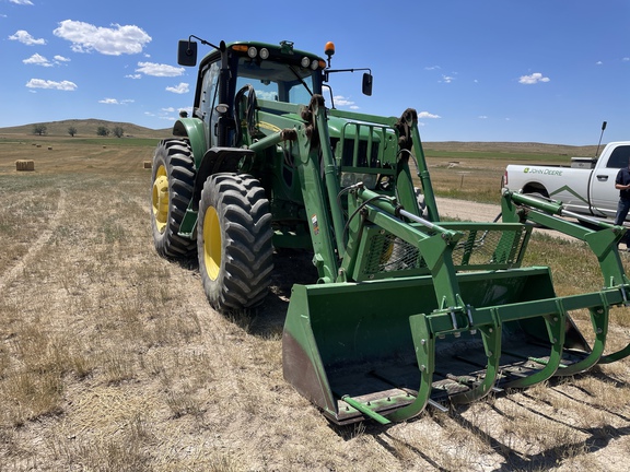 2011 John Deere 7430 Premium Tractor