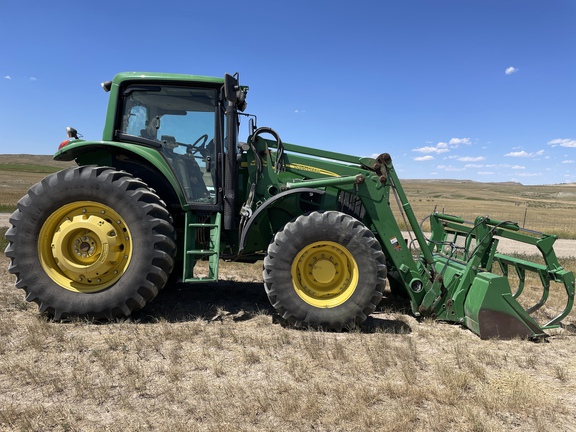 2011 John Deere 7430 Premium Tractor