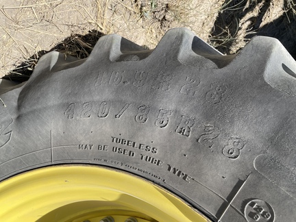 2011 John Deere 7430 Premium Tractor