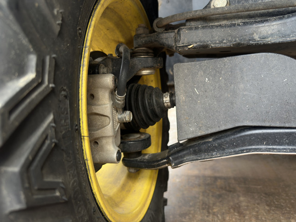 2019 John Deere XUV 835R ATV