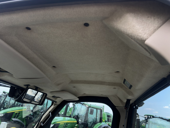 2019 John Deere XUV 835R ATV