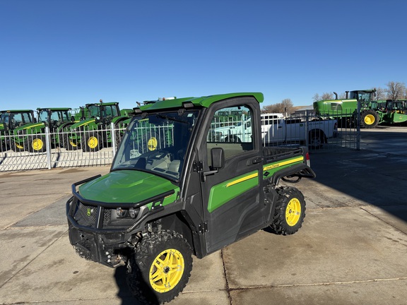 2019 John Deere XUV 835R ATV