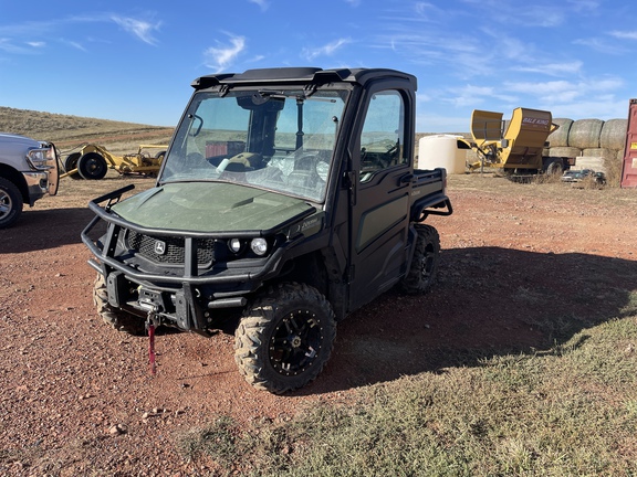 2022 John Deere XUV 835M ATV